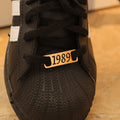 Kasentra Personalisiertes Schuhband-Accessoire mit Datum