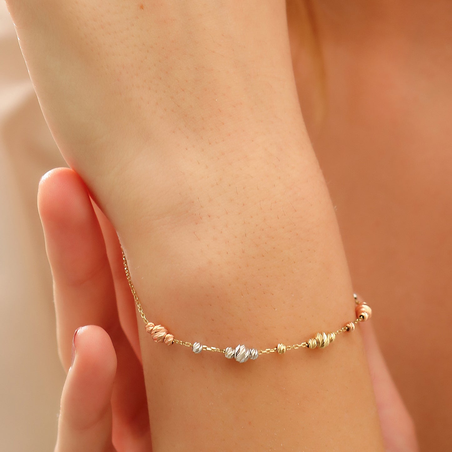 Dorika Armband - Dorika Armband - Date Armband Silber/Gold - Zierliches verstellbares Armband, Geschenk für sie – Geschenk zum Geburtstag